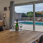 Istriensonne 0005 - Maristra Mit Pool