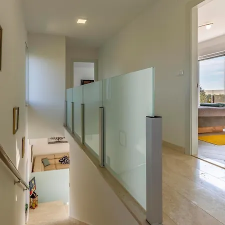 Istriensonne 0005 - 2021 New Built Ultra Modern Maristra Villa